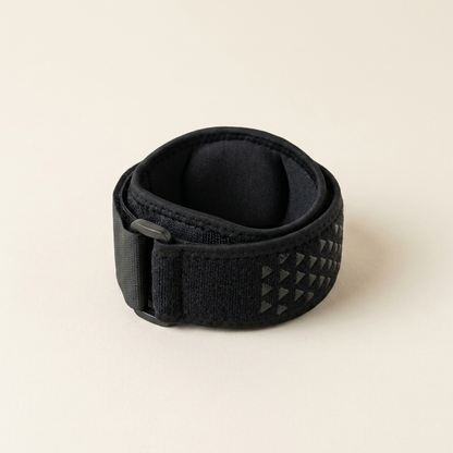 Noll Court padel elbow counterforce brace in black